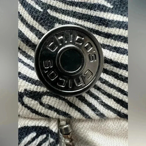 Chico’s | SO slimming girlfriend ankle pant. Size: 8/Chicos 1. - Picture 10 of 16